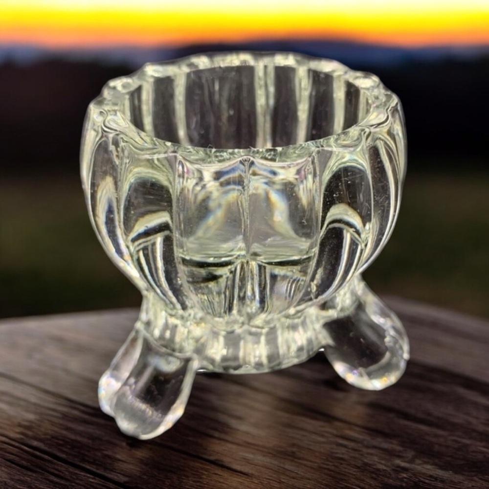 VINTAGE JEANNETTE GLASS
TAPERED CANDLESTICK HOLDER IN NATIONAL PATTERN 1940's - Picture 3 of 14